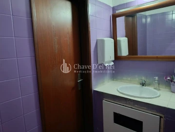 Loja para Arrendamento em Faíl e Vila Chã de Sá