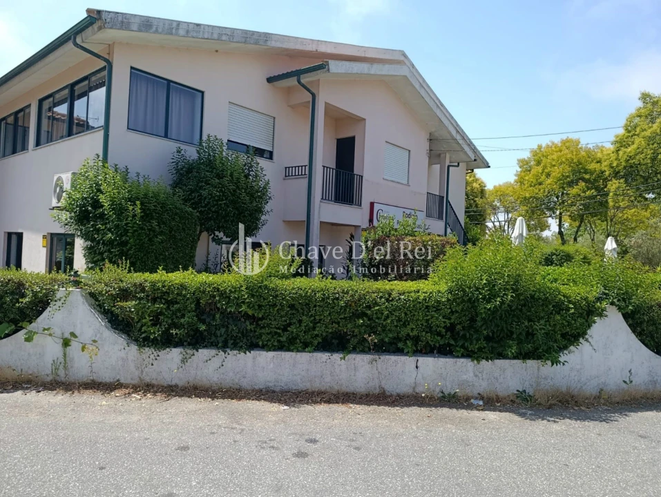 Loja para Arrendamento em Faíl e Vila Chã de Sá Foto 5