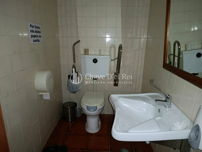 Loja para Arrendamento em Faíl e Vila Chã de Sá Foto 13