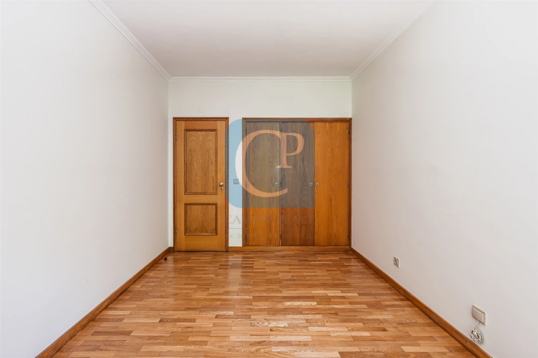 Apartamento T3 para Arrendamento em Gulpilhares e Valadares Foto 20