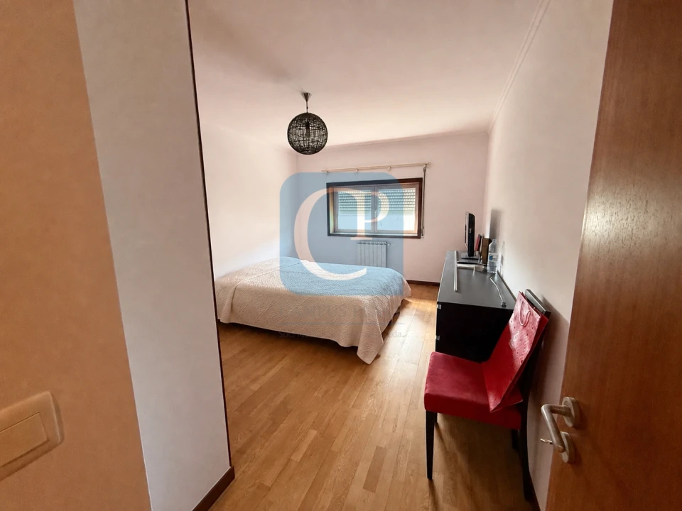 Apartamento T1 para Venda em Paranhos Foto 3