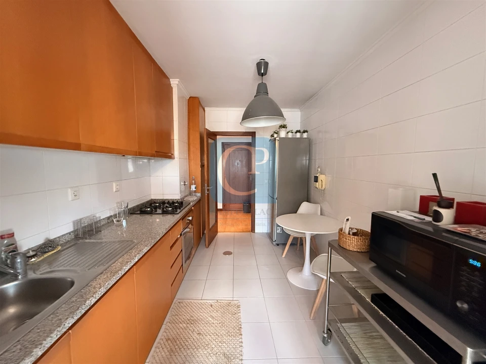 Apartamento T1 para Venda em Paranhos Foto 9