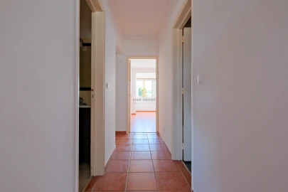 Apartamento T3 para Venda em Carcavelos e Parede