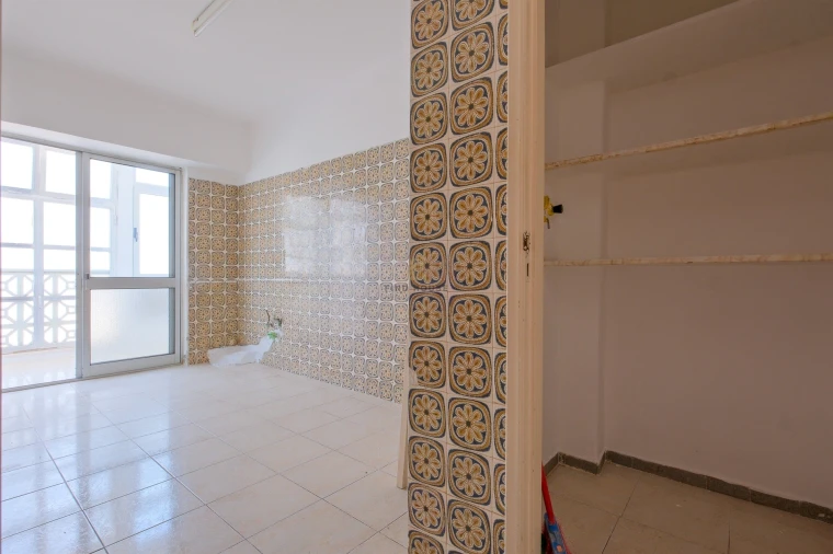 Apartamento T3 para Venda em Carcavelos e Parede Foto 22