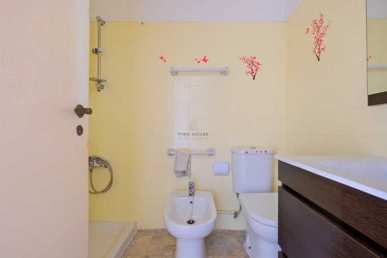 Apartamento T3 para Venda em Carcavelos e Parede Foto 10