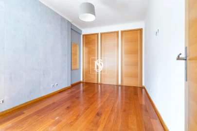Apartamento T4 para Venda em Corroios