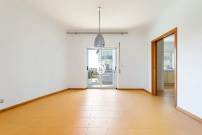 Apartamento T4 para Venda em Corroios