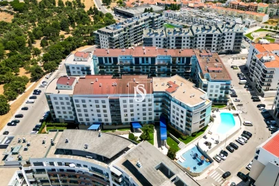 Apartamento T4 para Venda em Corroios