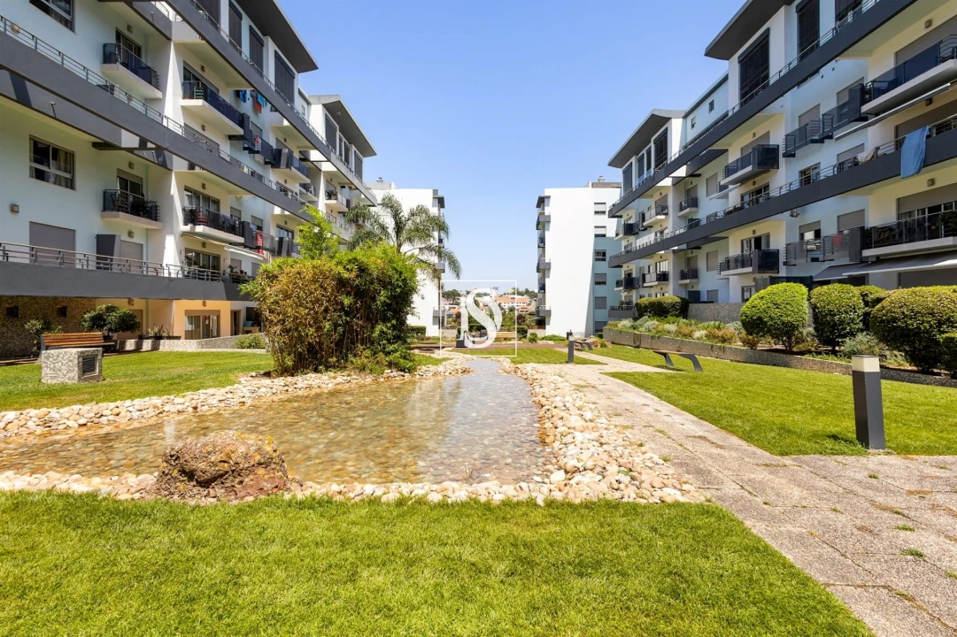 Apartamento T4 para Venda em Corroios Foto 31