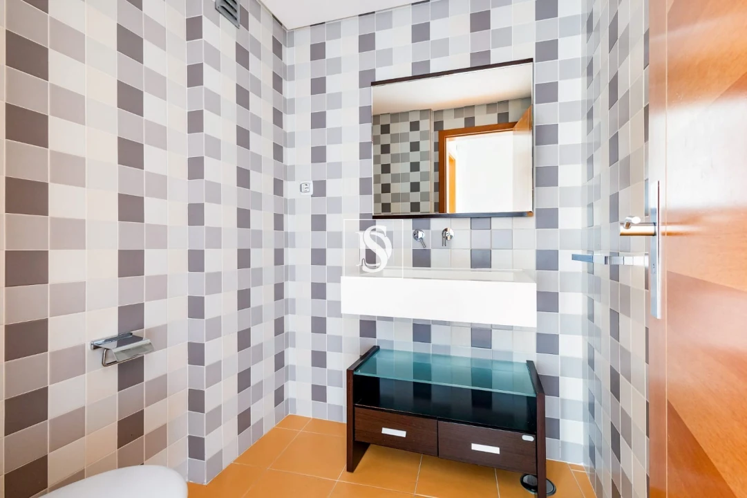 Apartamento T4 para Venda em Corroios Foto 15