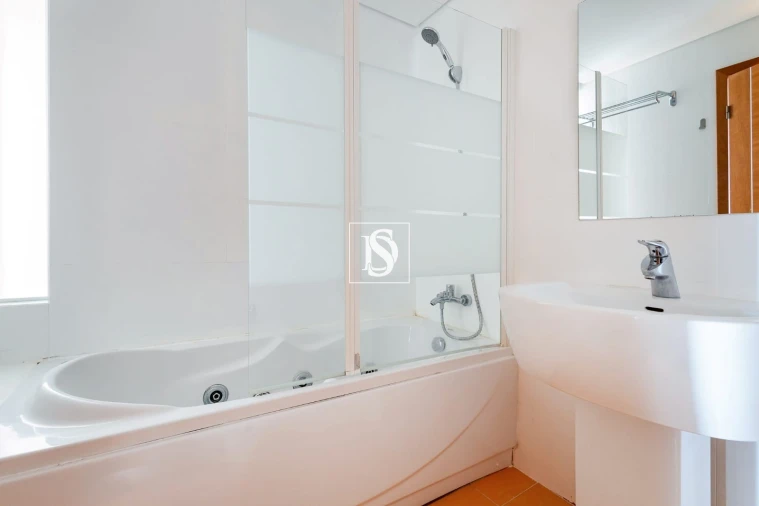 Apartamento T4 para Venda em Corroios Foto 20