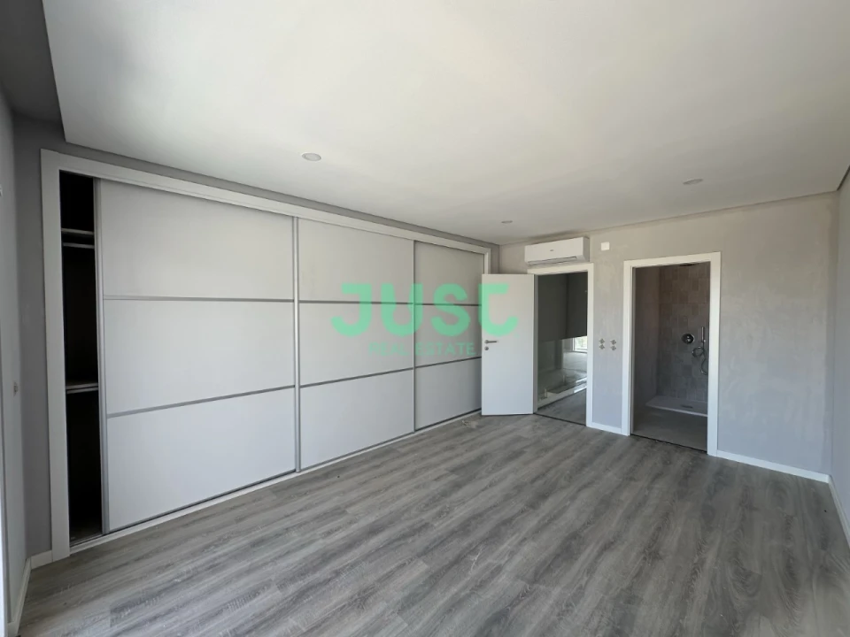 Moradia T3 para Venda em Fernao Ferro Foto 10