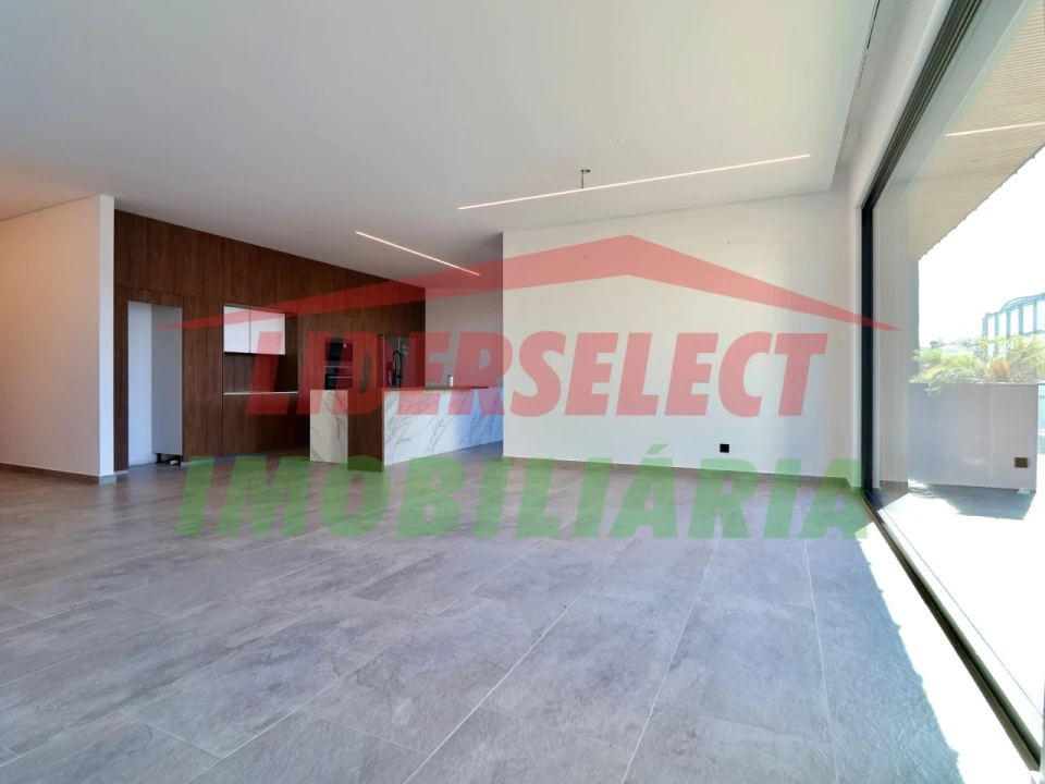Apartamento T3 para Venda em Lourinhã e Atalaia Foto 4