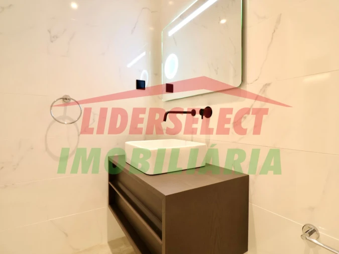 Apartamento T3 para Venda em Lourinhã e Atalaia Foto 30