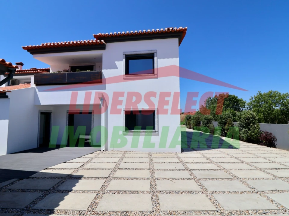 Moradia T3 para Venda em Ribamar Foto 38