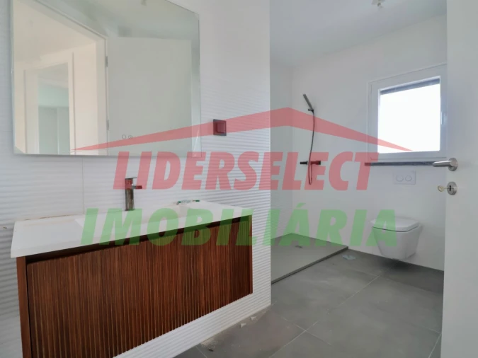 Moradia T3 para Venda em Ribamar Foto 32