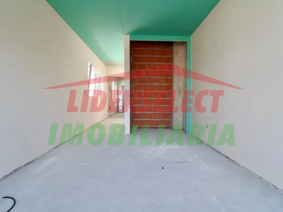 Moradia T4 para Venda em Silveira Foto 20