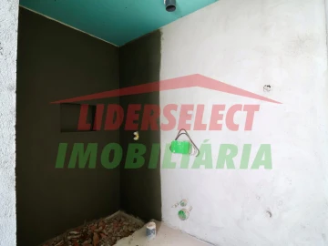Moradia T4 para Venda em Silveira
