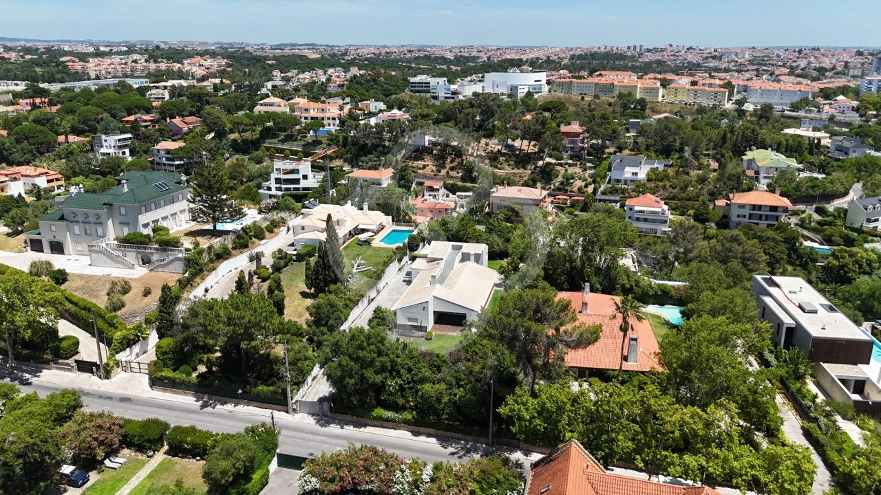 Moradia T6 para Venda em Cascais e Estoril Foto 37