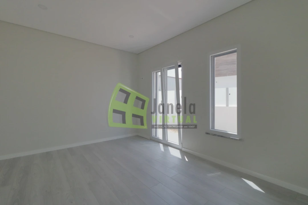 Moradia T5 para Venda em Azeitão (São Lourenço e São Simão) Foto 14