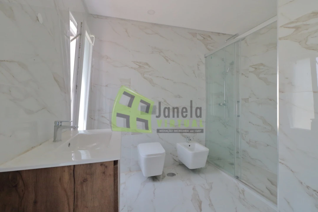 Moradia T5 para Venda em Azeitão (São Lourenço e São Simão) Foto 16