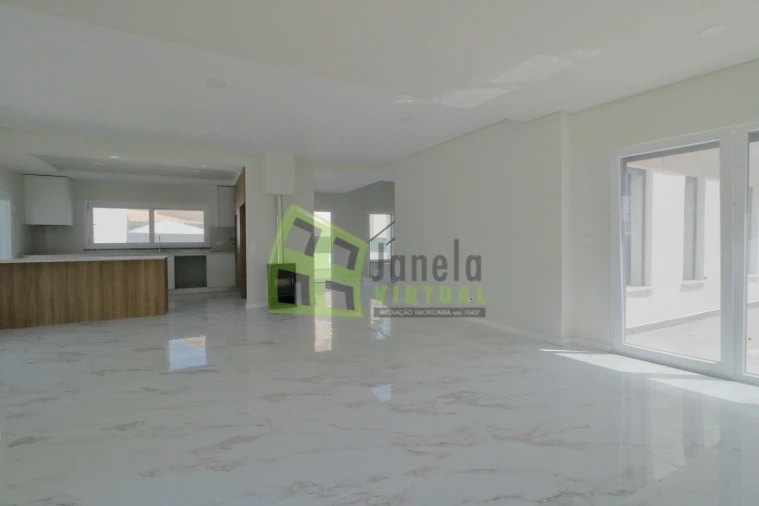 Moradia T5 para Venda em Azeitão (São Lourenço e São Simão) Foto 5