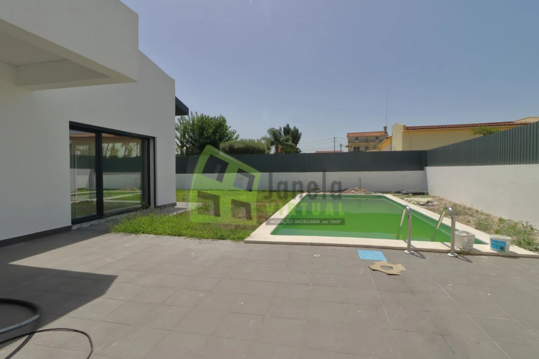 Moradia T5 para Venda em Azeitão (São Lourenço e São Simão) Foto 38