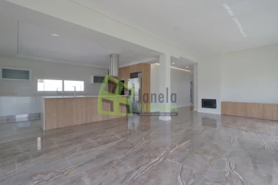 Moradia T5 para Venda em Azeitão (São Lourenço e São Simão)