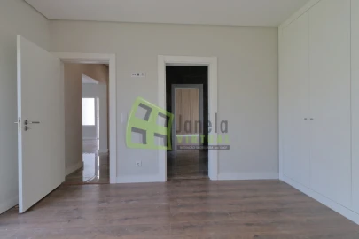 Moradia T5 para Venda em Azeitão (São Lourenço e São Simão)