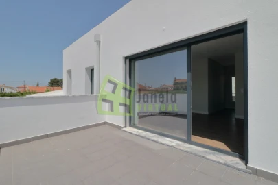 Moradia T5 para Venda em Azeitão (São Lourenço e São Simão)