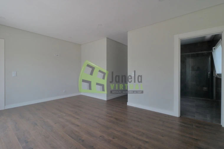 Moradia T5 para Venda em Azeitão (São Lourenço e São Simão) Foto 24