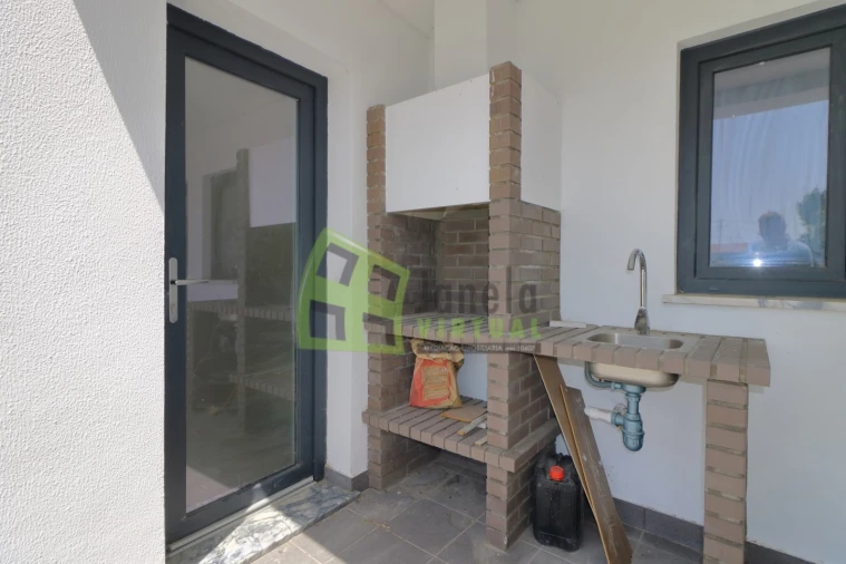 Moradia T5 para Venda em Azeitão (São Lourenço e São Simão) Foto 40