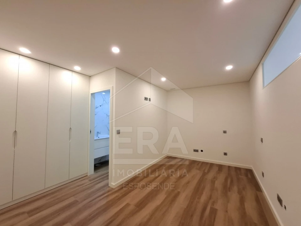Apartamento T3 para Venda em Rio Tinto Foto 21