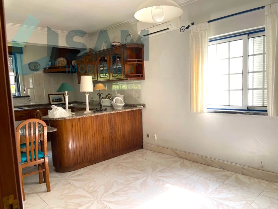 Moradia T4 para Venda em Santa Iria de Azoia, São João da Talha e Bobadela Foto 4