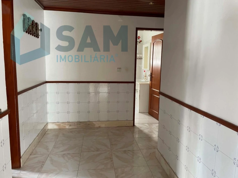 Moradia T4 para Venda em Santa Iria de Azoia, São João da Talha e Bobadela Foto 10