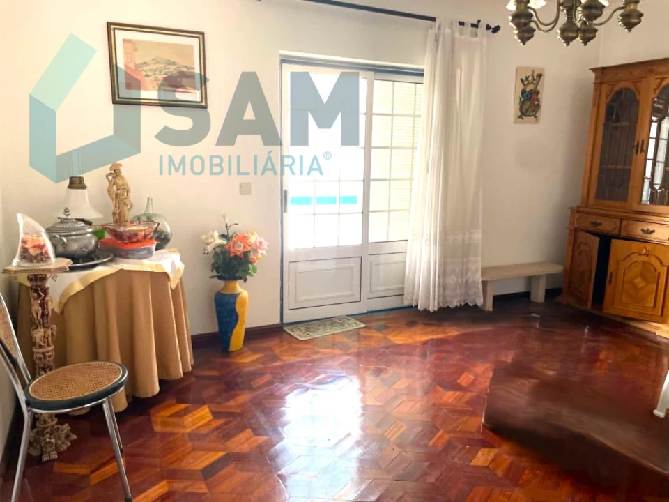 Moradia T4 para Venda em Santa Iria de Azoia, São João da Talha e Bobadela Foto 12