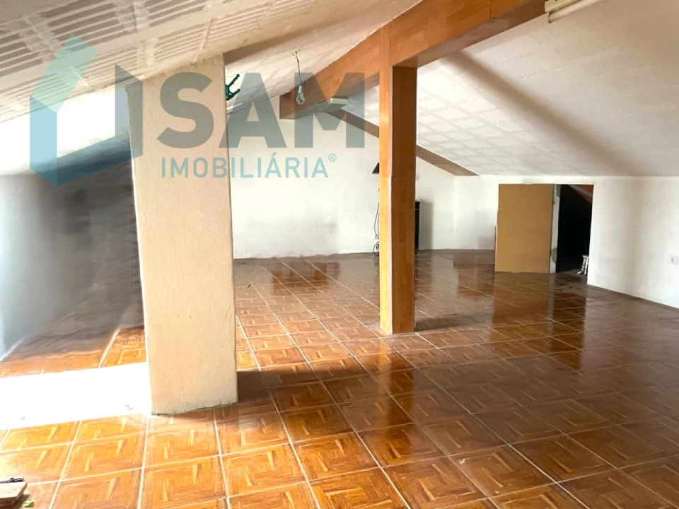 Moradia T4 para Venda em Santa Iria de Azoia, São João da Talha e Bobadela Foto 23