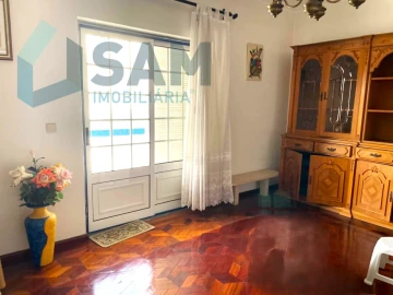 Moradia T4 para Venda em Santa Iria de Azoia, São João da Talha e Bobadela