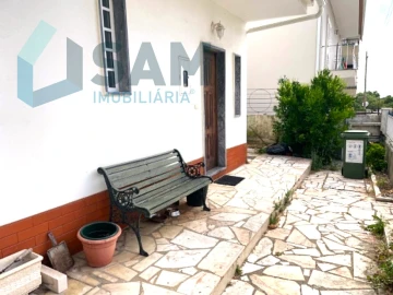 Moradia T4 para Venda em Santa Iria de Azoia, São João da Talha e Bobadela