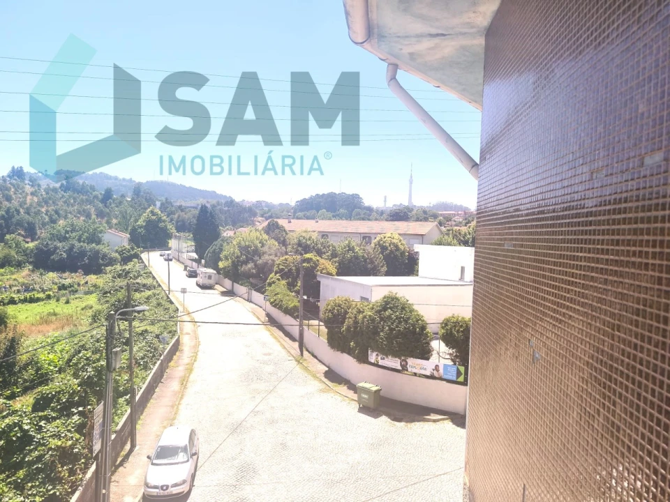 Apartamento T4 para Venda em Oliveira do Douro Foto 21