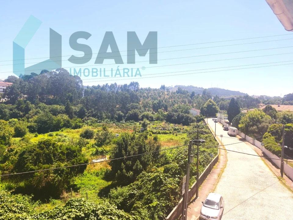 Apartamento T4 para Venda em Oliveira do Douro Foto 23