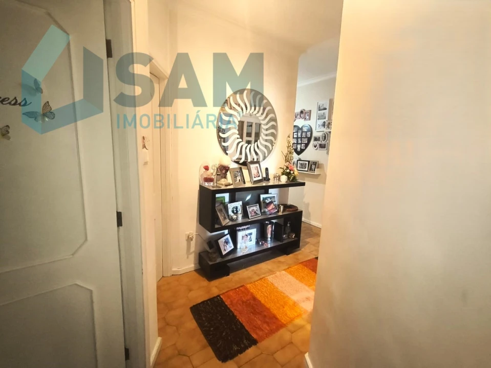 Apartamento T4 para Venda em Oliveira do Douro Foto 3