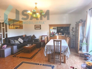 Apartamento T4 para Venda em Oliveira do Douro