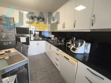 Apartamento T4 para Venda em Oliveira do Douro