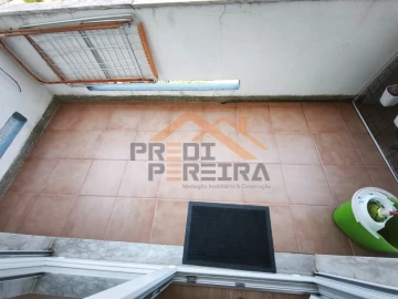 Apartamento T3 para Venda em Sesimbra (Santiago)