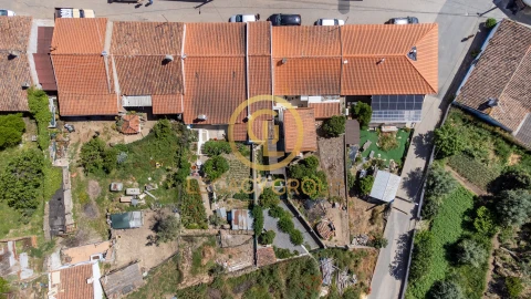 Moradia T2 para Venda em São Martinho das Amoreiras