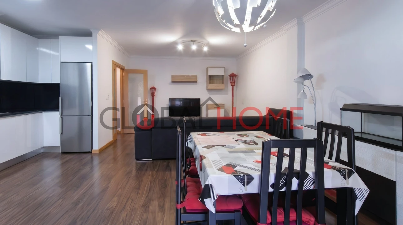 Apartamento T2 para Venda em Fânzeres e São Pedro da Cova Foto 3