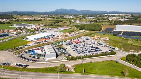 Armazém para Venda em Aveiras de Cima