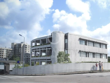 Apartamento T3 para Venda em Aldoar, Foz do Douro e Nevogilde