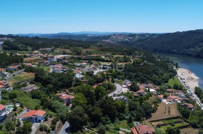 Moradia T4 para Venda em Foz do Sousa e Covelo